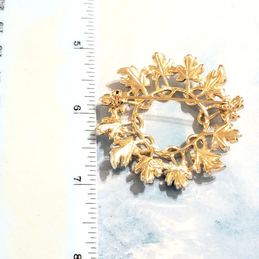Vintage Sarah Cov Wreath Brooch Pin 2